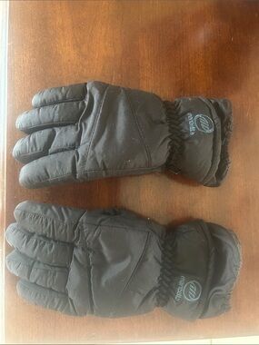 Manzella Kids Black Insulated Winter Gloves, size Medium.